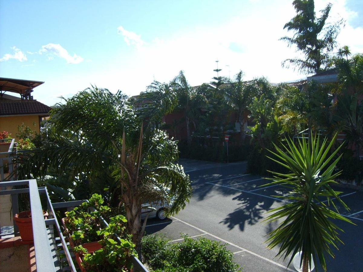 Casa Vacanze Trinacria Riposto Exterior foto